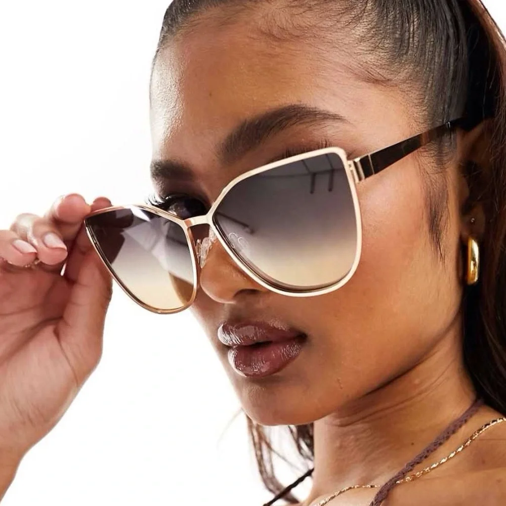 QUAY In Pursuit Sunglasses Gold Frame Palm Green Taupe Lens Oversized CatEye NWT